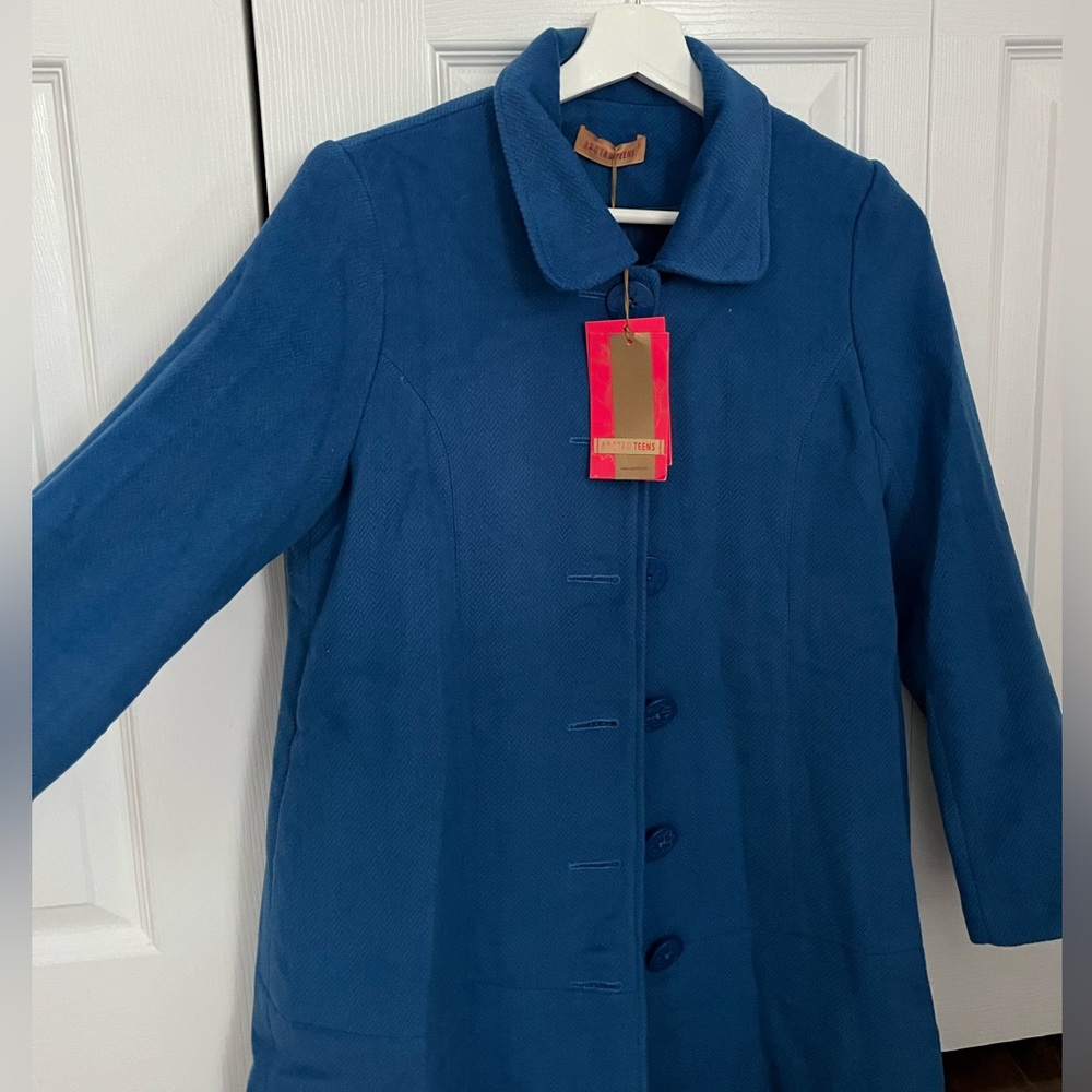 Girl’s/woman’s new pea coat with tag